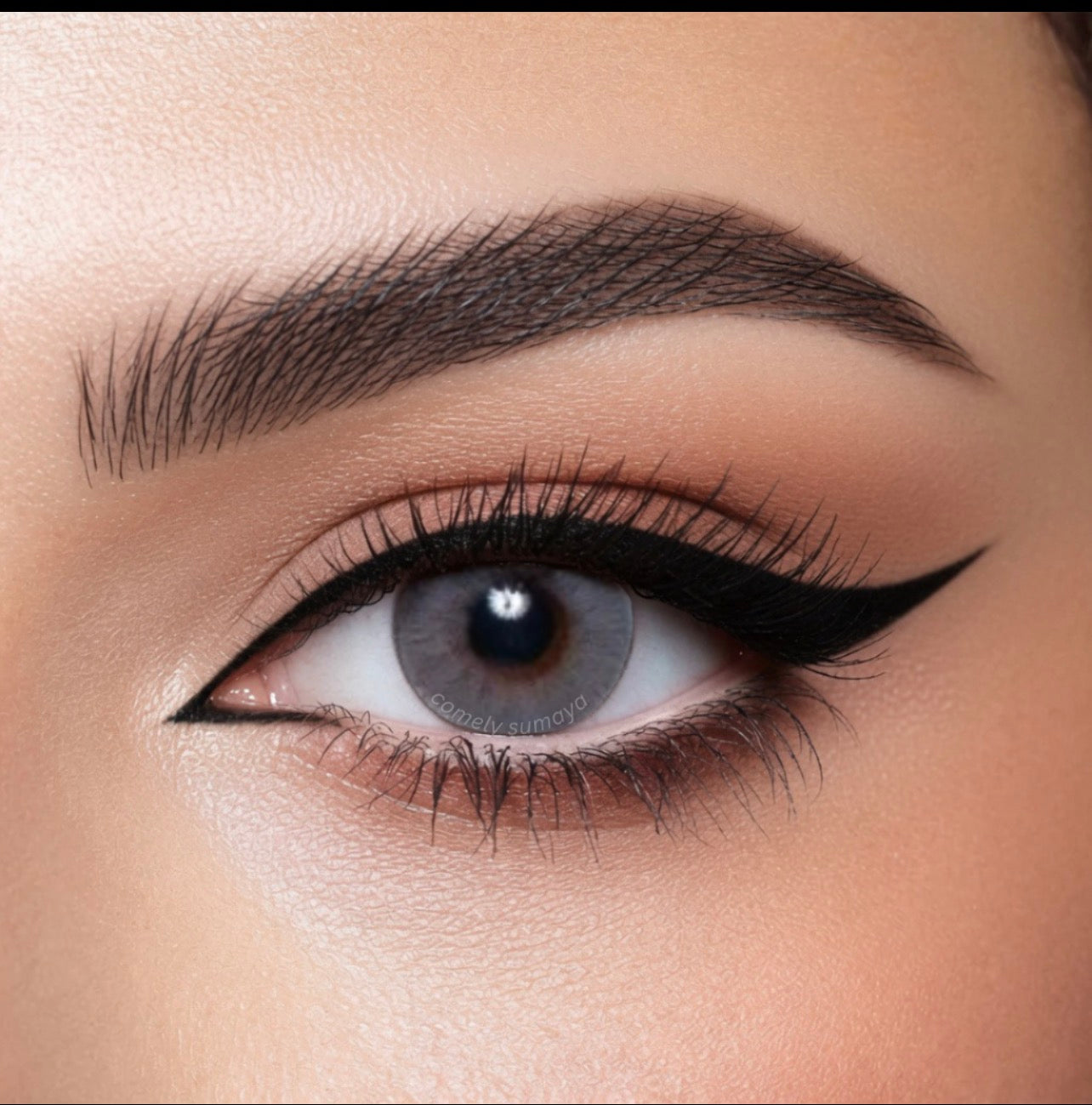 Bella Elite Cloudy Grey colored contact lens