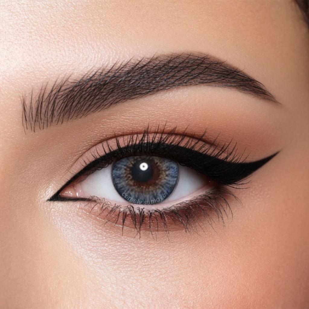 Bella Glow Vivid Blue colored contact lens