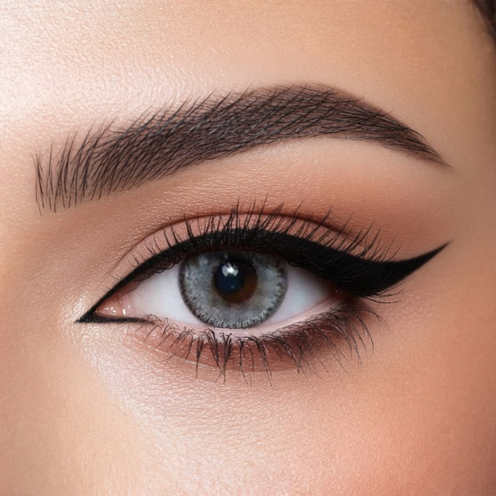 Bella Glow Luminous Pearl colored contact lens