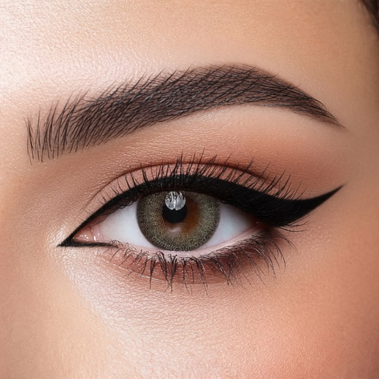 Bella One Day Pine colored contact lens